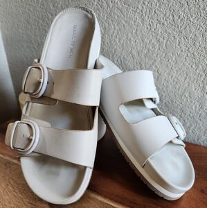 Marc Fisher White/Light Grey Slide Footbed Sandals, Size 9.5